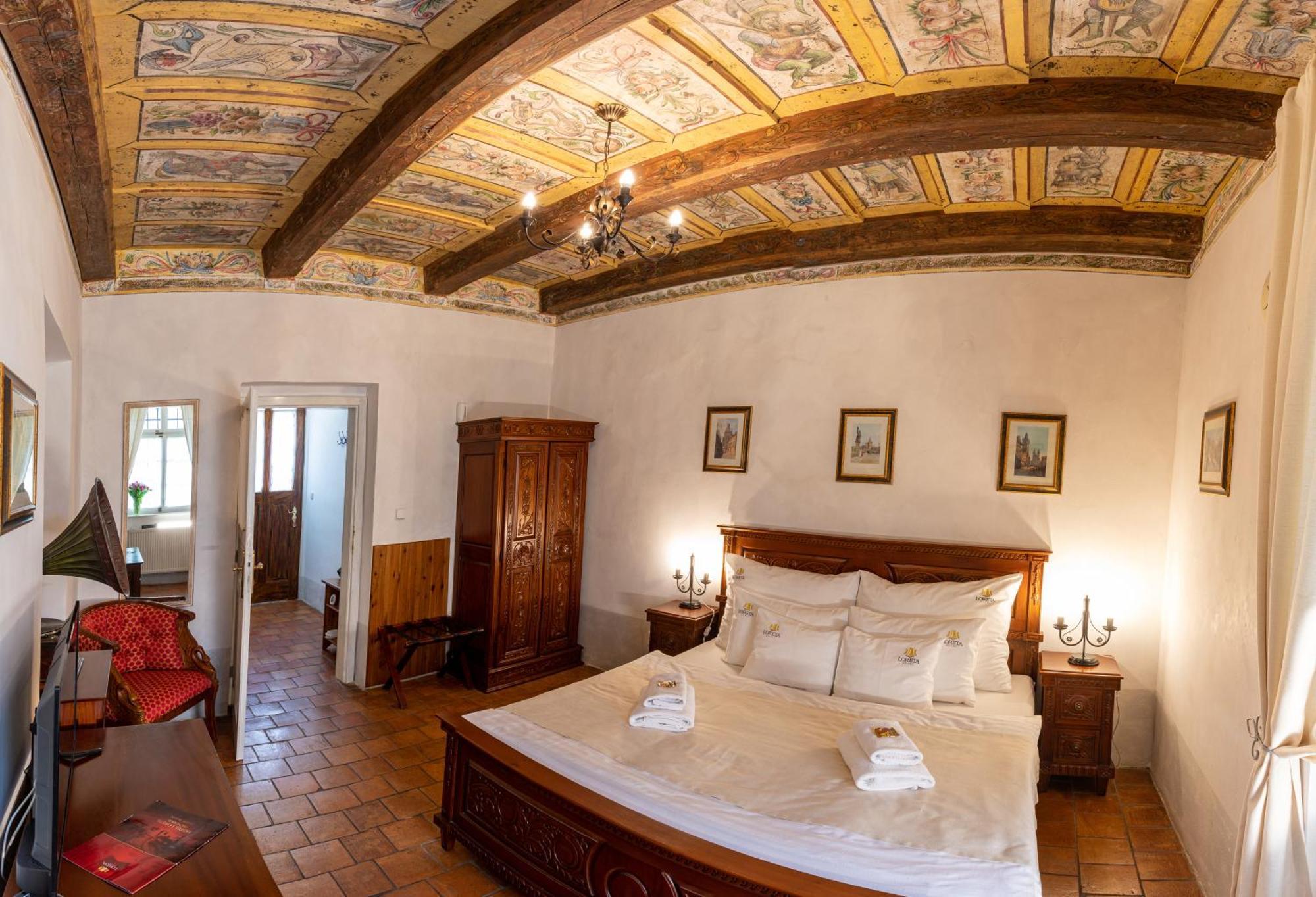 Double Room,993490456:JPEG